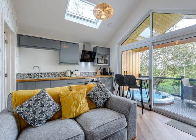 Herons Mead Caravan Park & Fishing Lake Holiday Homes, Luxury